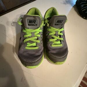 Boys Nike size 10.5 in good condition